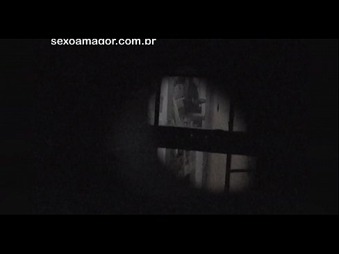 ❤️ Si Blondie ay lihim na nakunan ng video ng isang voyeur ng kapitbahayan na nakatago sa likod ng mga guwang na brick ❤❌ super sex sa tl.sexafinkarasskaz.ru ☑