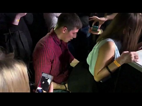 ❤️ Tunay na sex sa isang Russian nightclub. Ang 18-taong-gulang na batang babae na Ruso sa anus at puki ay nakipagkamay sa isang nightclub ❤❌ super sex sa tl.sexafinkarasskaz.ru ☑